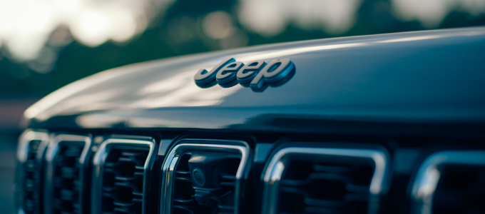 JEEP-RENEGADE-MY25-690x300-DEDICATED-JEEP-SERVICES